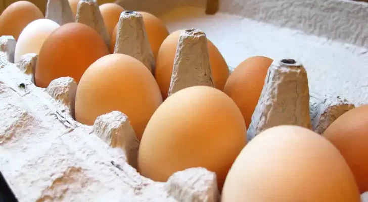яйця в холодильнику