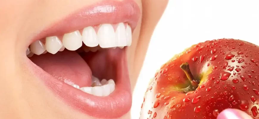 Як відбілити зуби за допомогою натуральних інгредієнтів?